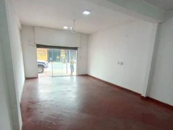 Salón Comercial en Alquiler - San Lorenzo, foto 4