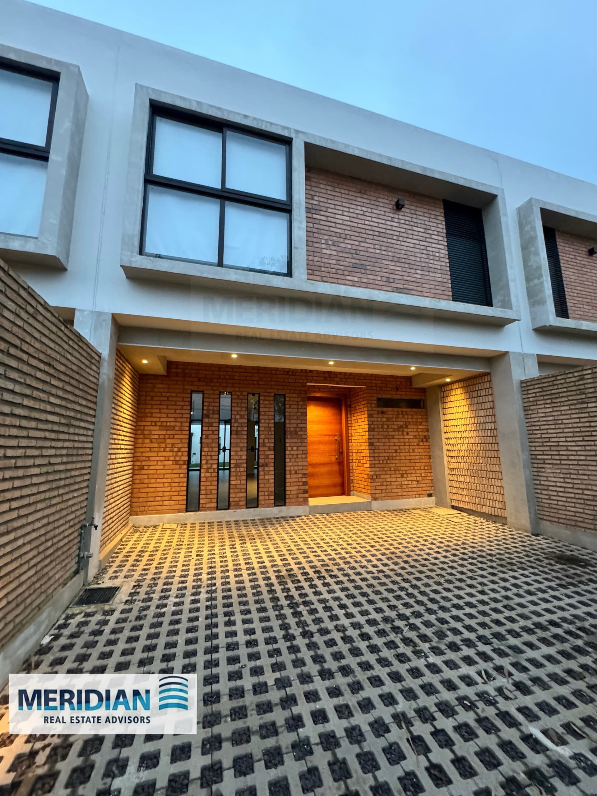 Duplex Zona Rakiura en VENTA!!