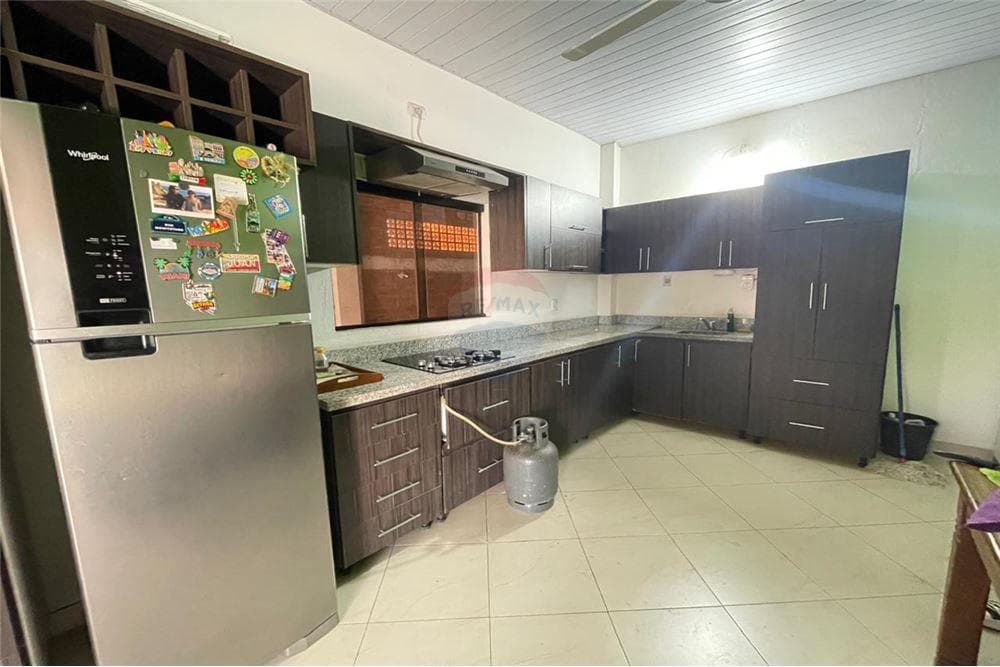 Tinglado en Alquiler – Zona Avelino Martínez — foto 3