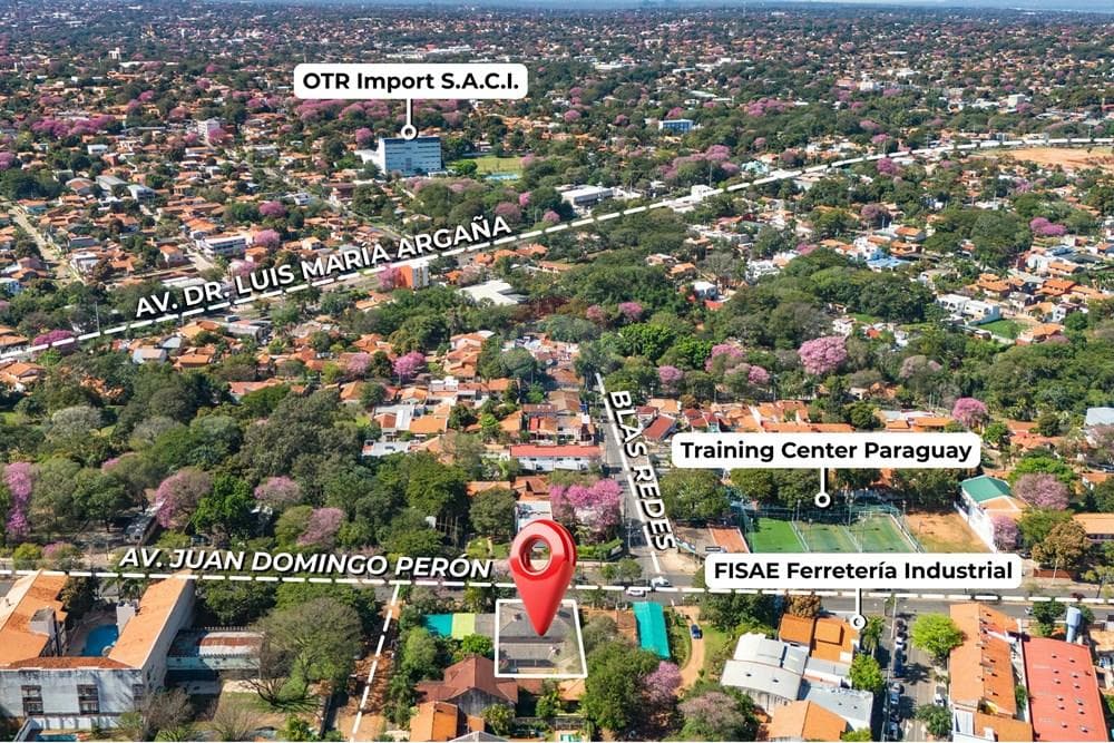 Lujosa Residencia de 669 m² con Piscina y 5 Dormitorios sobre Av. Perón, foto 3