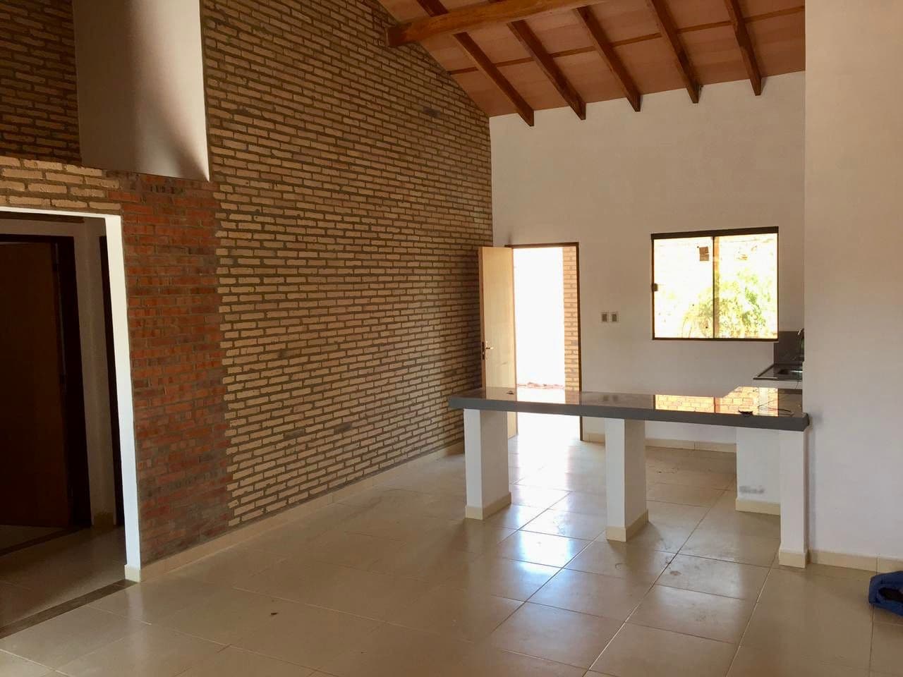 Vendo casa en Mariano Roque Alonso
