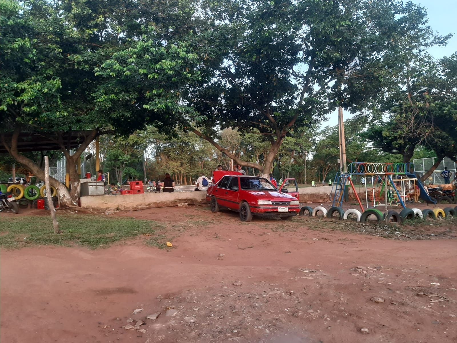 Terreno 14,76x32 a una cuadra de la ruta Ramal Aregua, a 200 metros de Cerro koi — foto 2