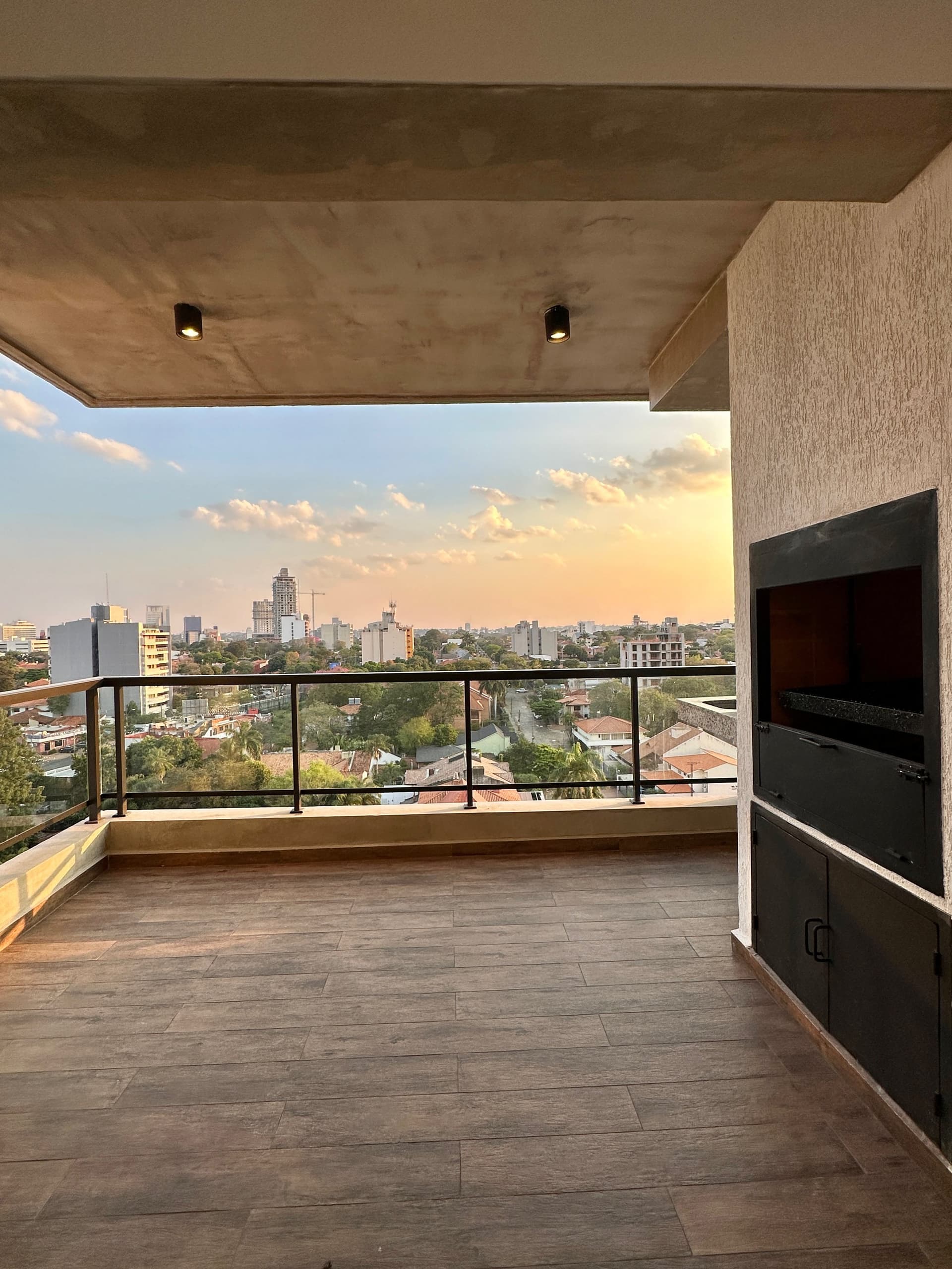 Amplio Departamento En Venta A Pasos Del Eje Corporativo!, foto 1