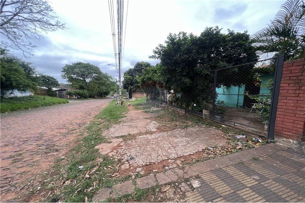 Vendo casa en Ñemby PaiÑu a 1 cuadra de Pratt Gill