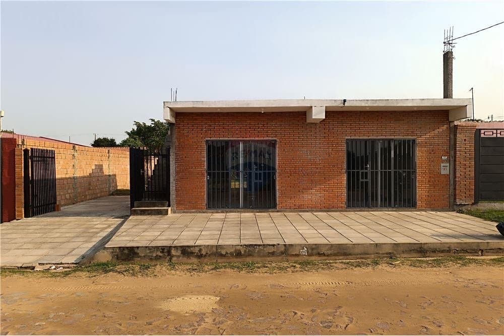Vendo Casa con 2 salones comerciales