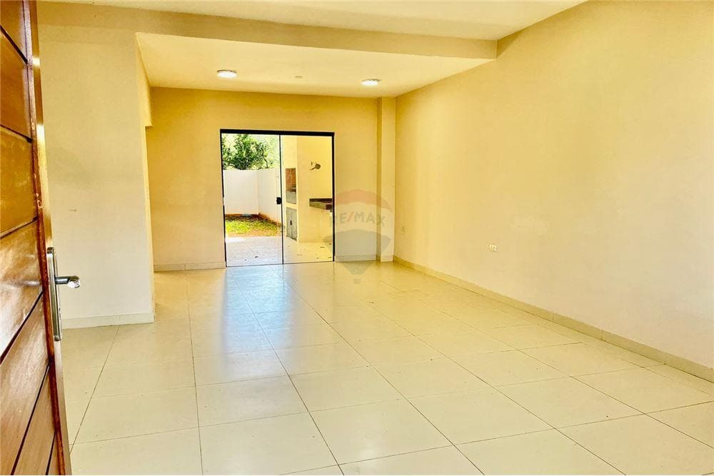 Hermoso duplex a estrenar en lambare en zona sek, foto 2