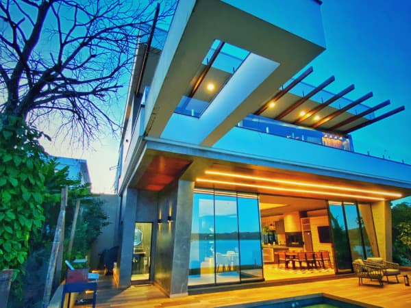 En venta hermosa casa de lujo en el condominio brisas del rio