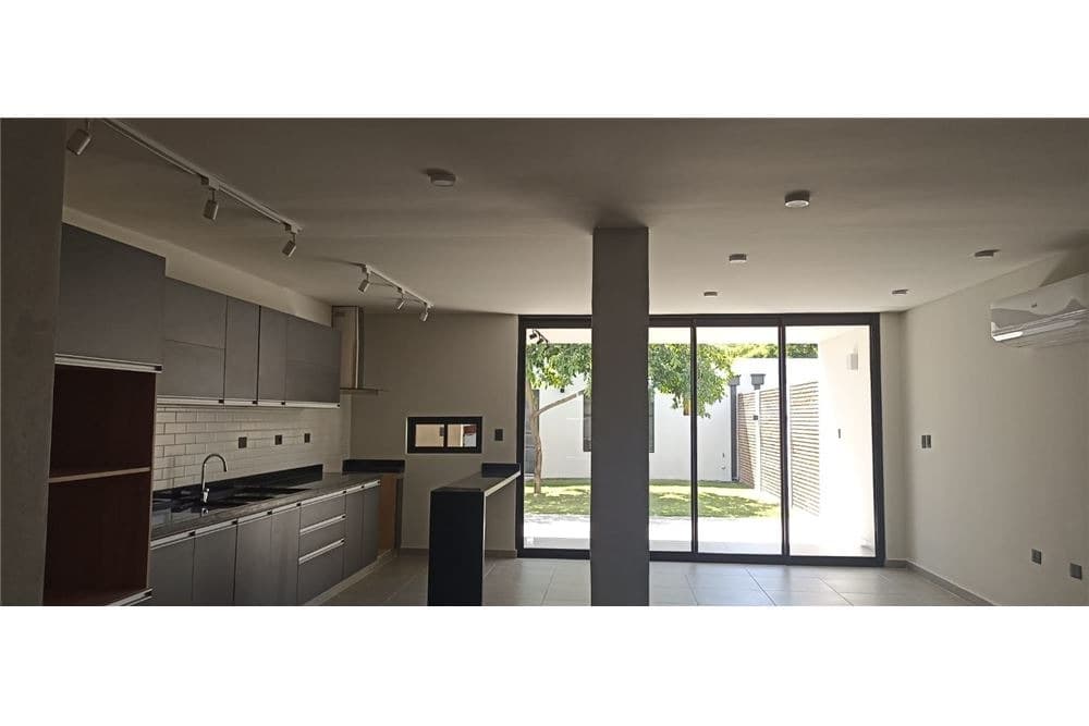 Duplex en zona Palma Loma, Luque, foto 5