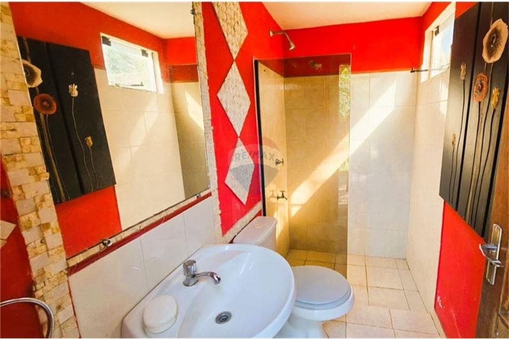 Casa - Venta - San Lorenzo, Central, Paraguay — foto 4