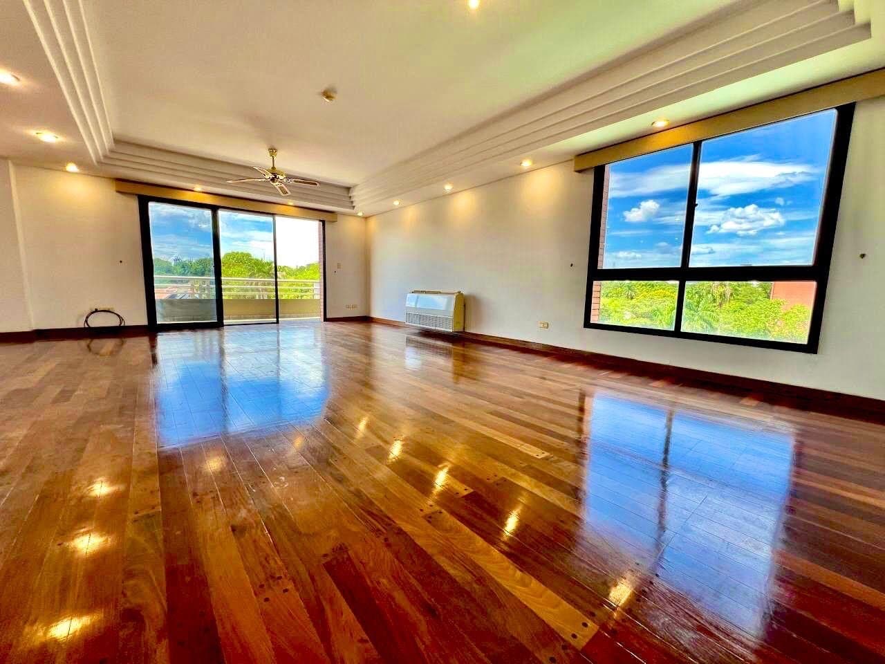 Gran departamento de 245 m2 en a mejor zona de manora — foto 1