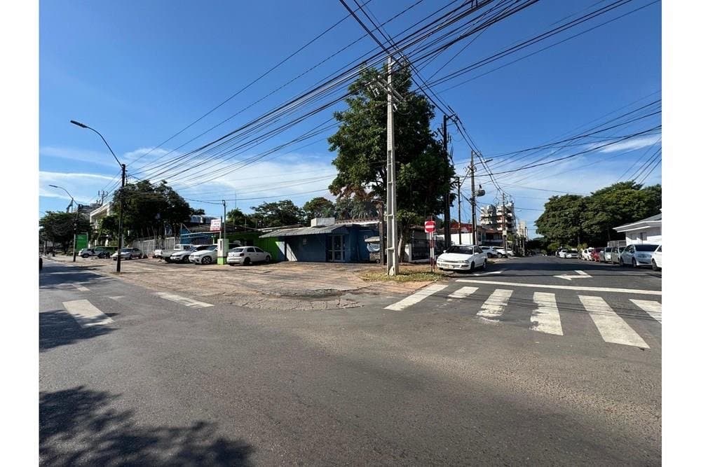 Amplio terreno en esquina sobre mcal lopez, foto 4