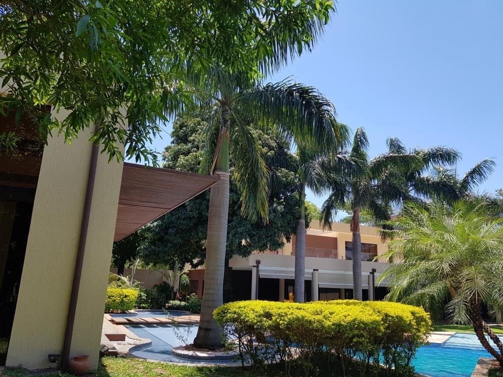 Imponente Residencia En Barrio Los Laureles!!, foto 4