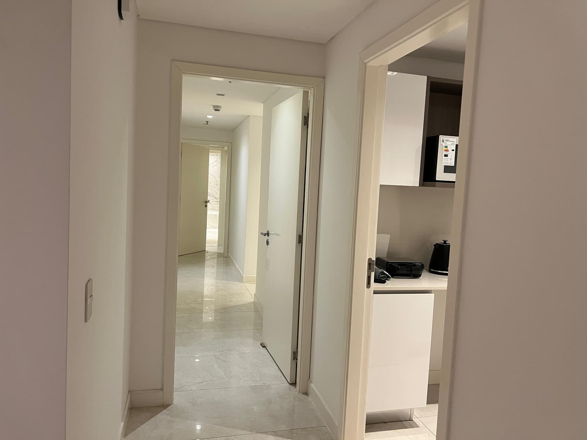 Lujoso Departamento en Edificio Eminet Casa Armani, foto 3