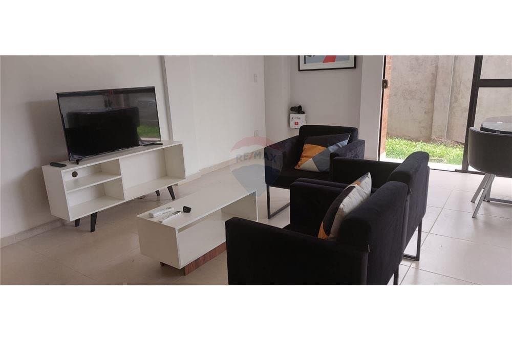 Amplio y moderno dúplex amoblado en jardín de oro de la ciudad de Luque