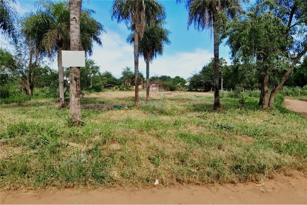 Vendo terreno en capiata ruta 1