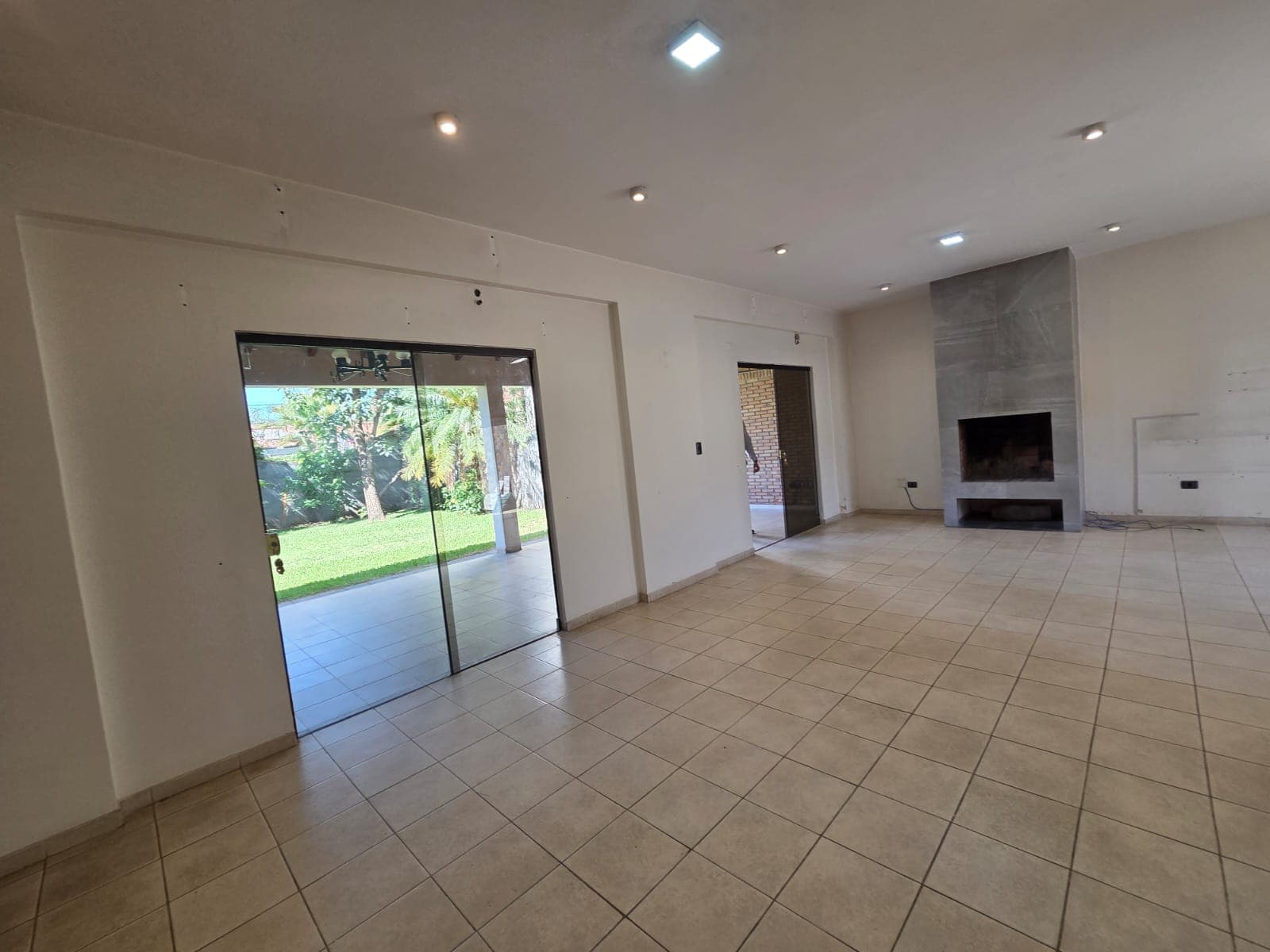 Hermosa y Amplia Residencia de 3 Habit en Suite en Oferta!!, foto 5