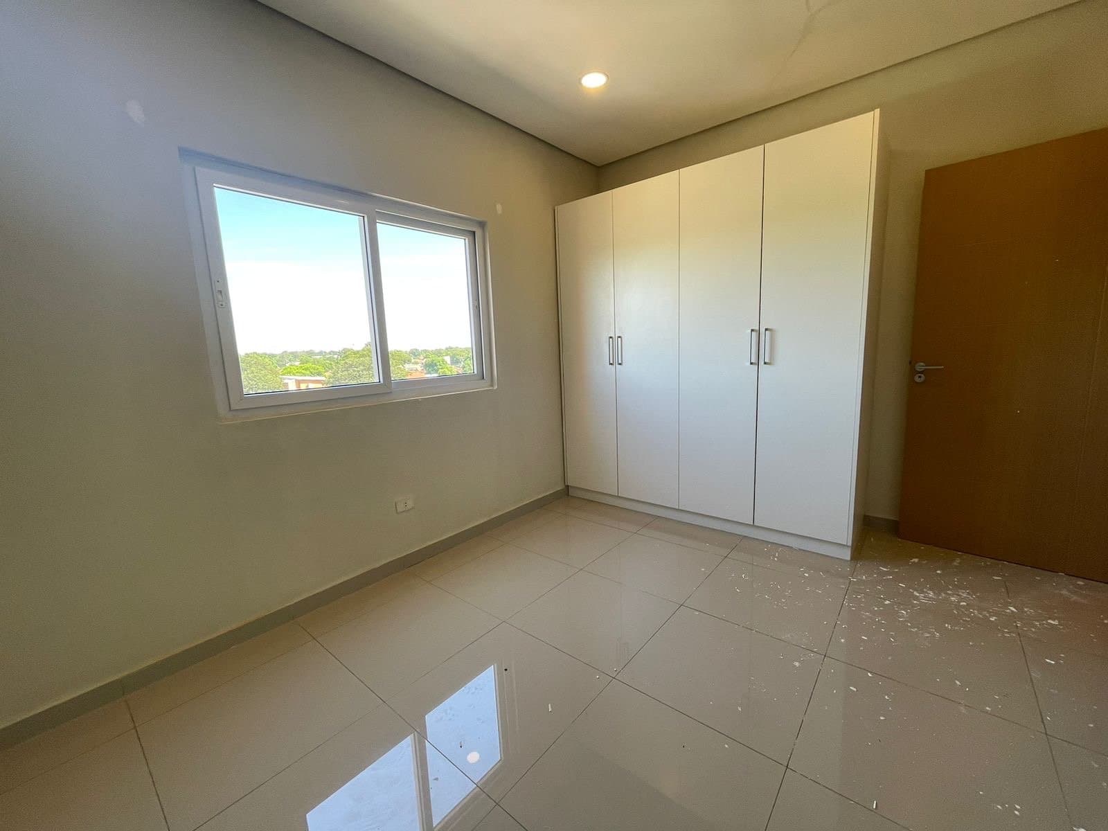 Dpto de un dormitorio en edificio los heroes — foto 4