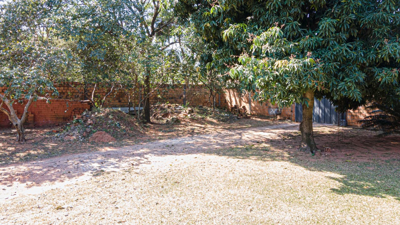 importante terreno en lombaré, foto 2