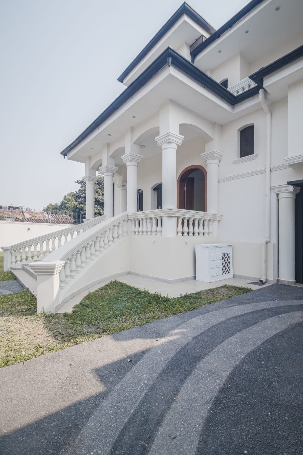 imponente residencia en Fernando de la Mora, foto 5