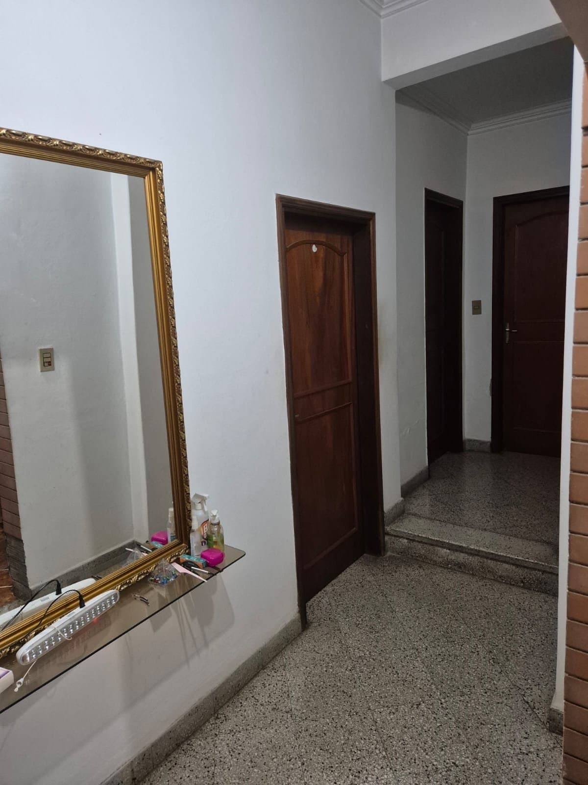 Casa de calle a calle sobre la avenida aviadores del chaco. Casi santísima Trinidad. Barrio san jorge. Especial para inversionistas, foto 5
