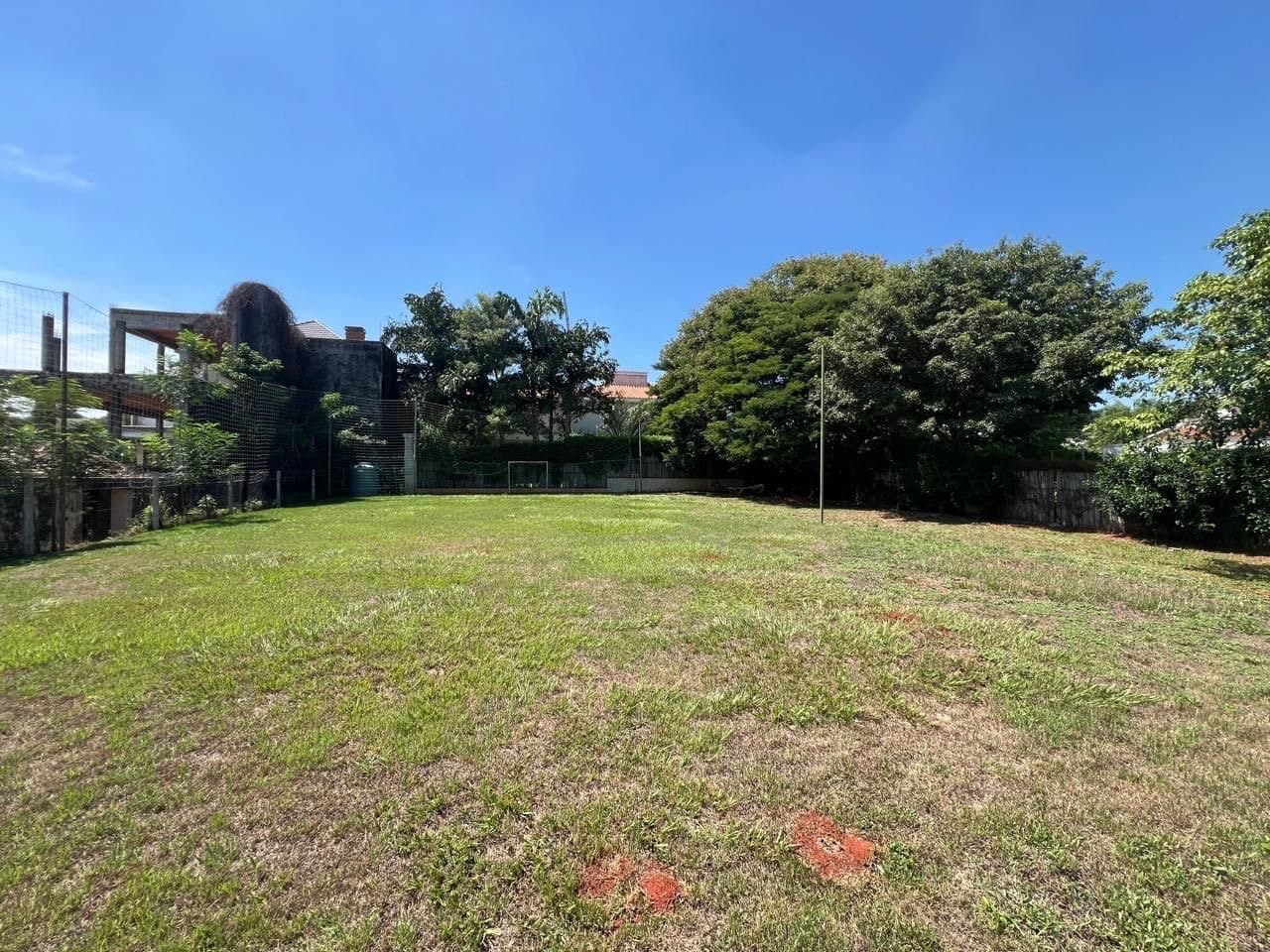 En venta amplio terreno en el Country Club Montesol, Isla Zárate, Luque, foto 1