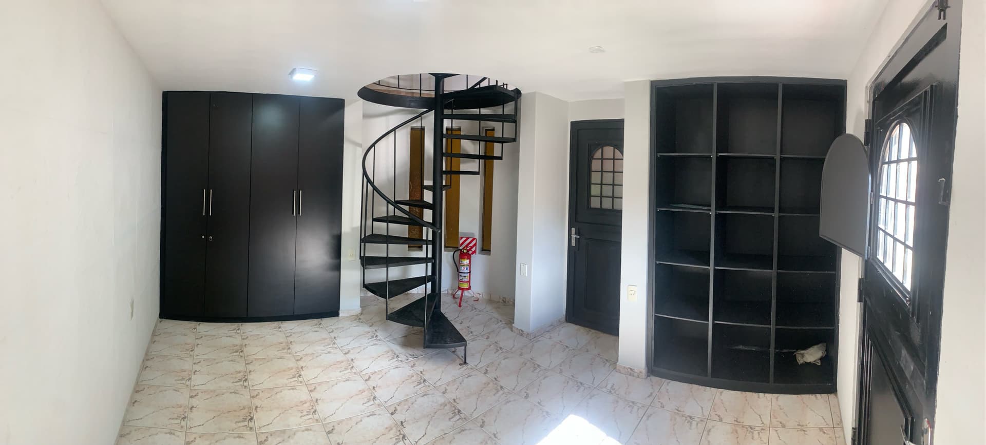 Se alquila oficina de 70 m² completamente refaccionada en Barrio Los Laureles, foto 4