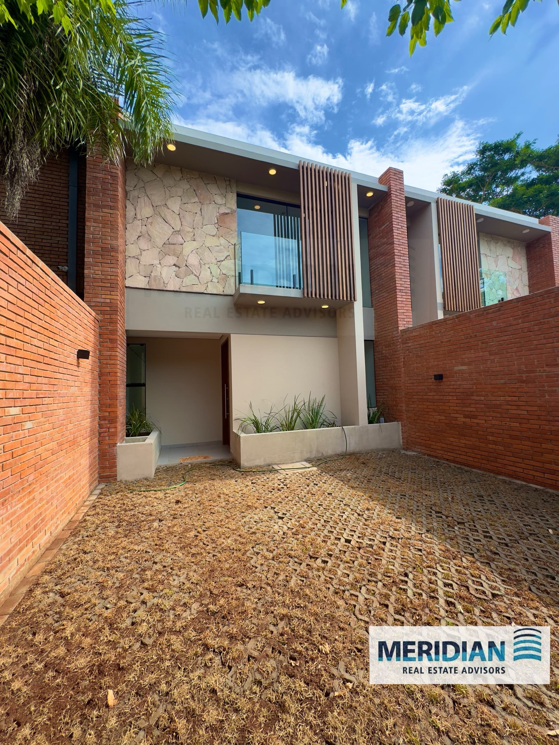 Duplex a Estrenar en Venta ! Zona Conmebol