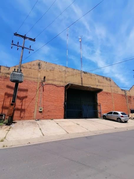 Alquilo Importante Depósito en San Lorenzo
