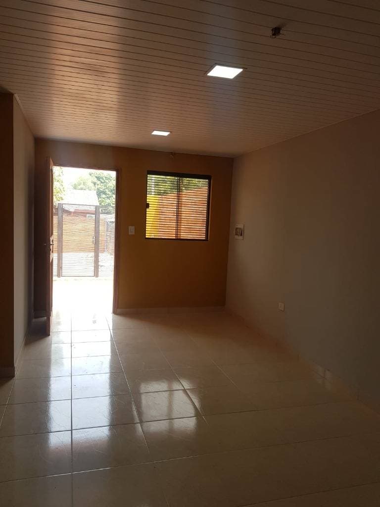 Chalet a estrenar en capiata . Id 45595 — foto 4