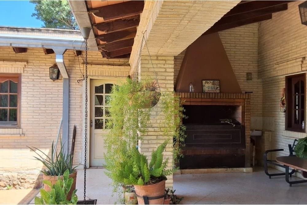 casa con piscina en San Lorenzo barrio San Luis, foto 5