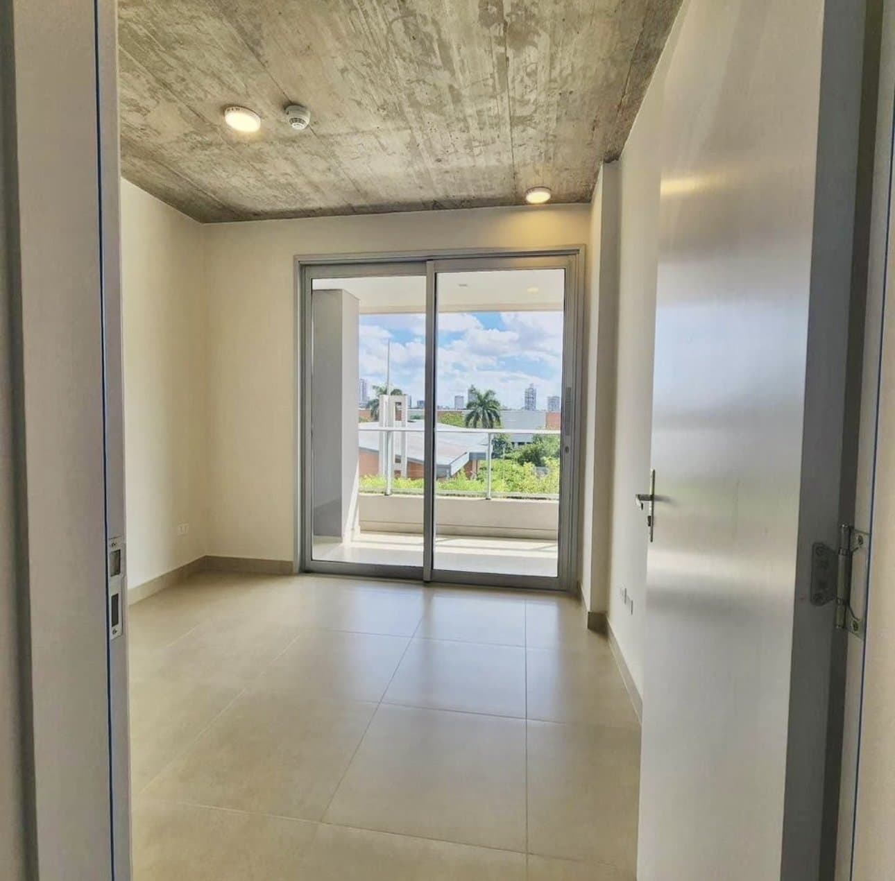Departamento a Estrenar en Barrio Mburukuja !, foto 5