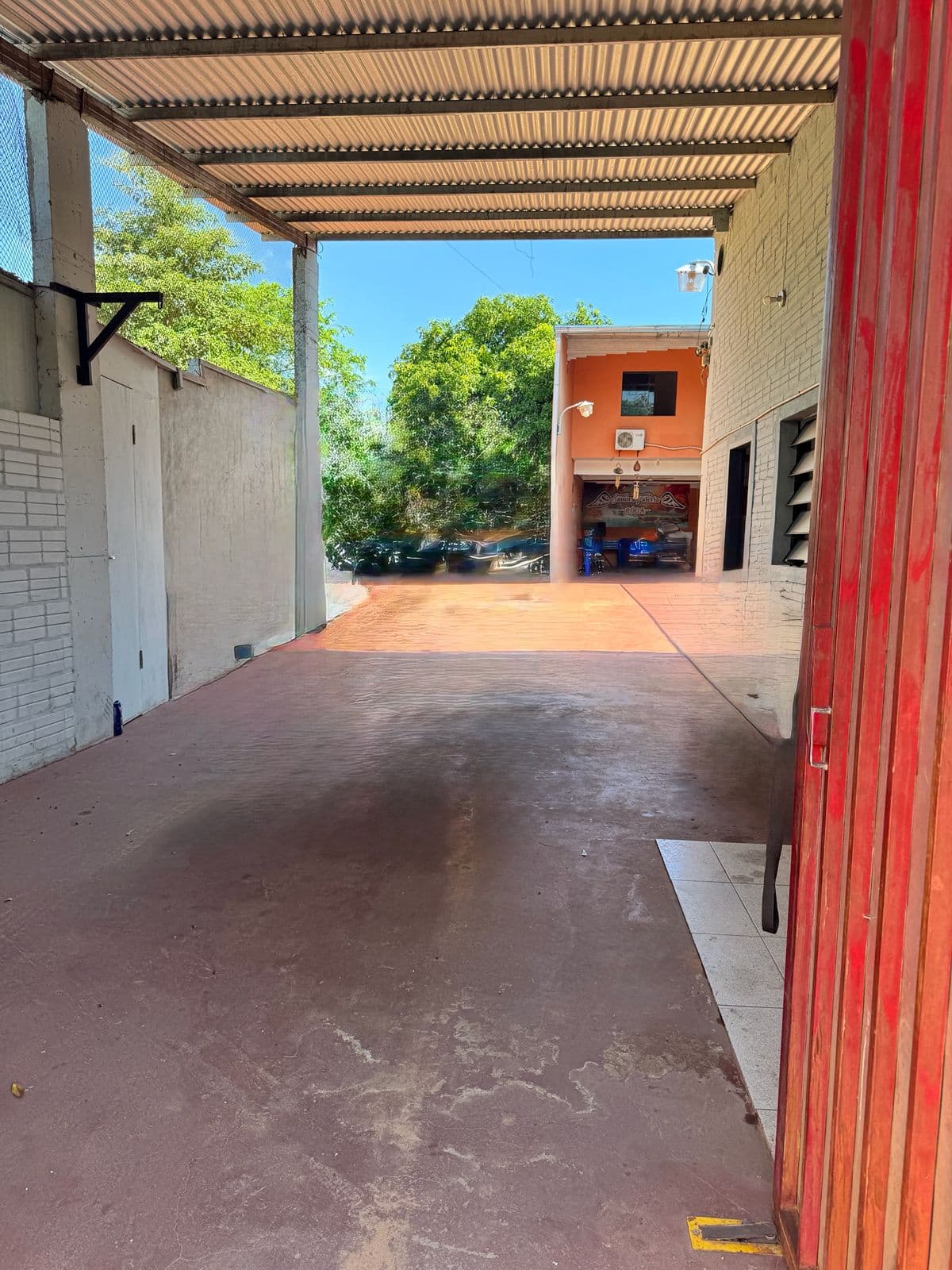Casa con piscina, quincho y salón comercial en alquiler – San Lorenzo centro, foto 3