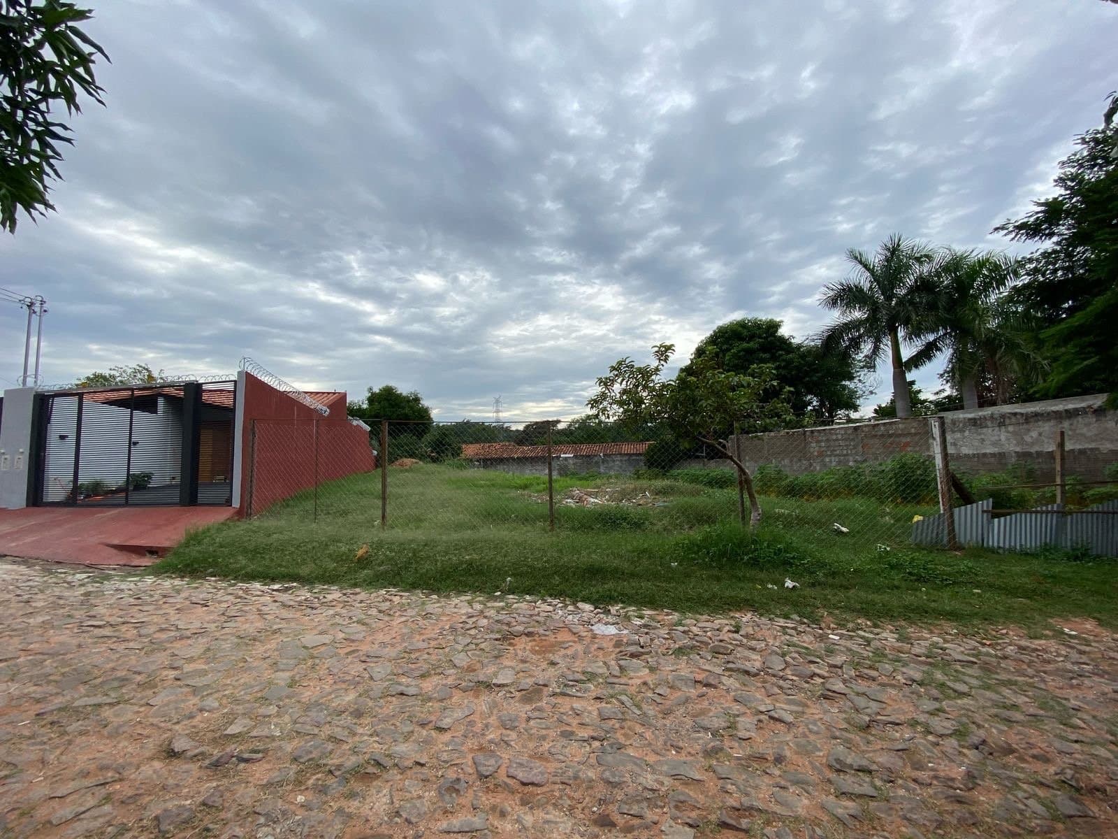 Vendo terreno en Villa Elisa en oferta