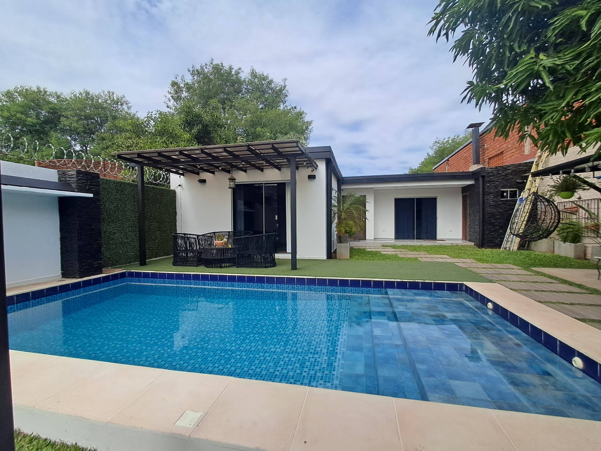 HERMOSA CASA EN VENTA !! Asuncion B° Santa Maria, foto 1