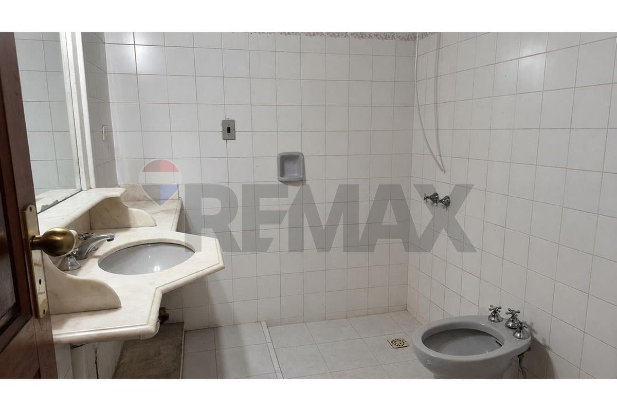 Casa - Alquiler - Lambaré, Central, Paraguay, Agenda una visita! — foto 2