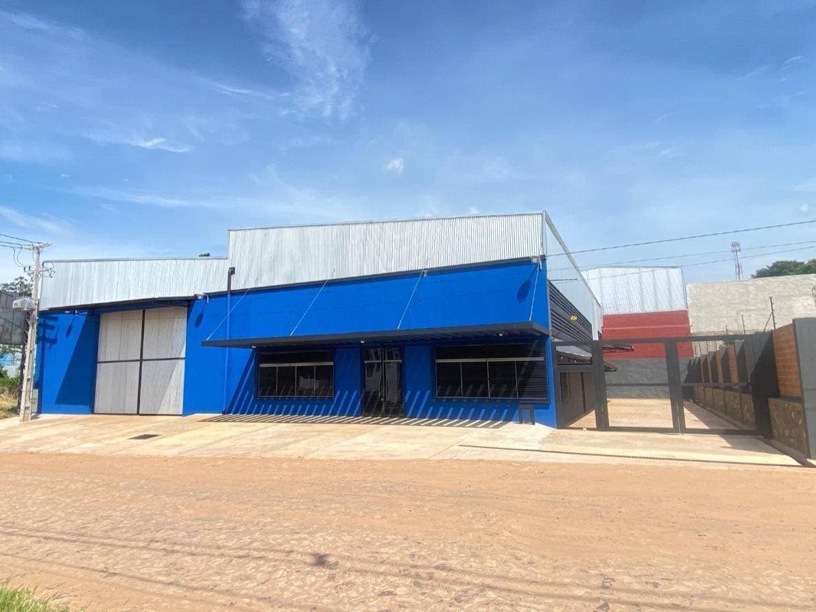 Alquilo deposito con showroom a estrenar en m.r.a