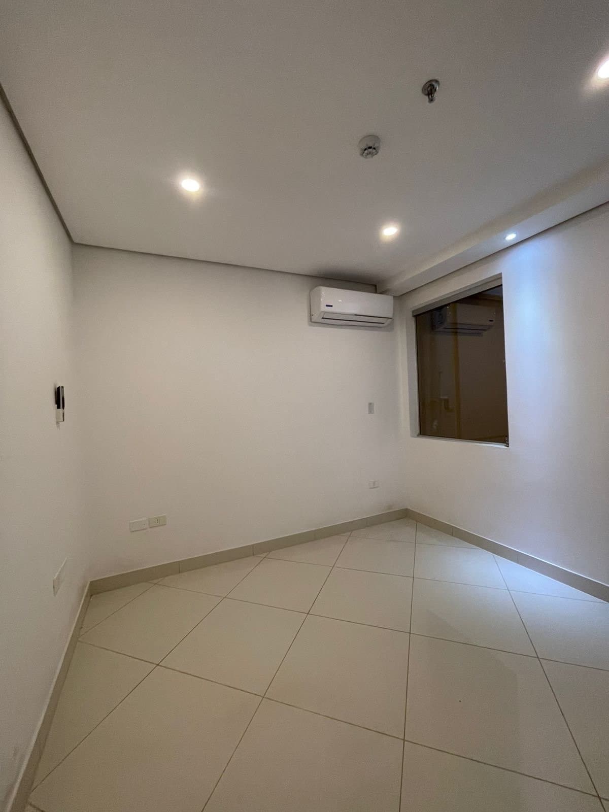 Departamento De 2 Dormitorios. Villa Morra, foto 3
