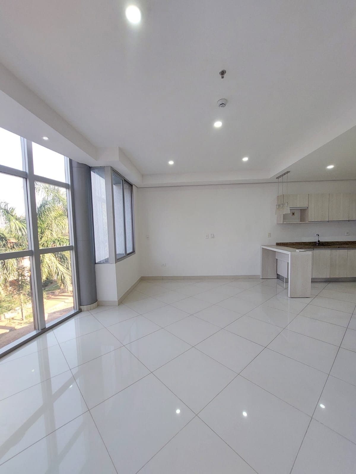 Departamento De 2 Dormitorios Con Cochera. Villamorra — foto 1
