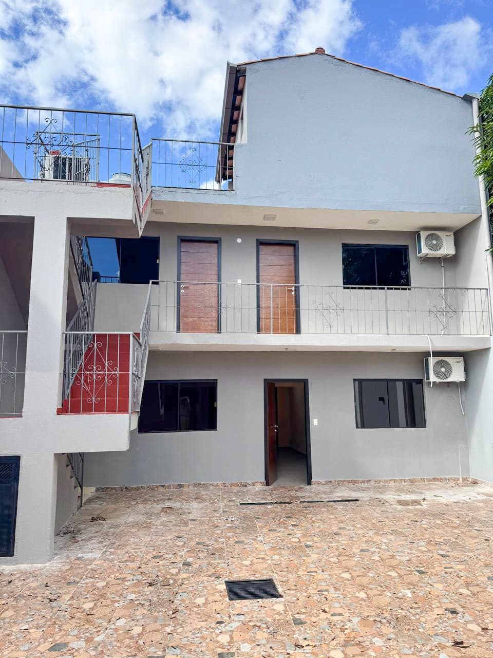 Amplia Casa En Fernando de la Mora Zona Norte, foto 4