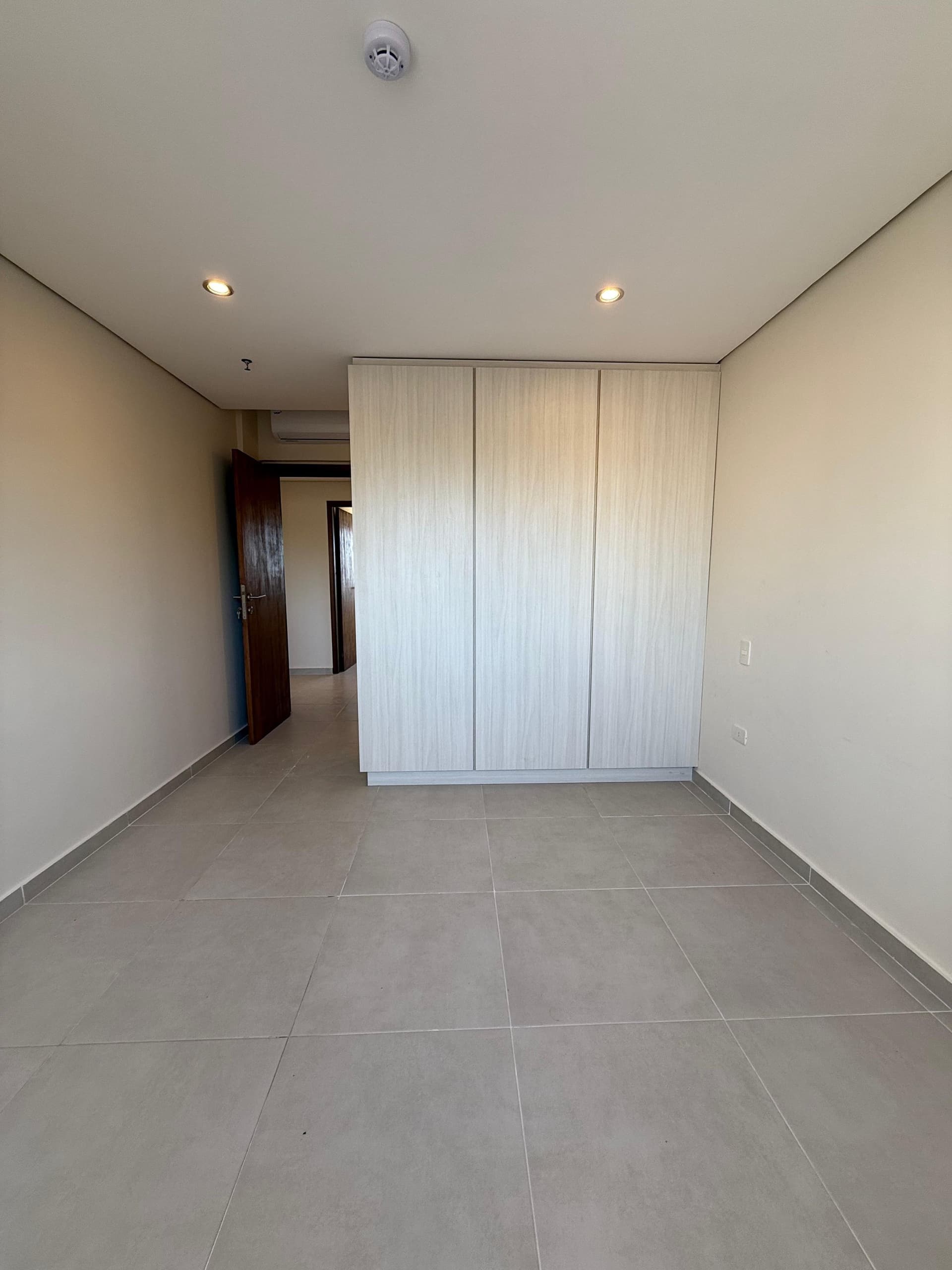 Depto a estrenar de 3 dormitorios - zona mundi mark - barrio Jara, foto 4