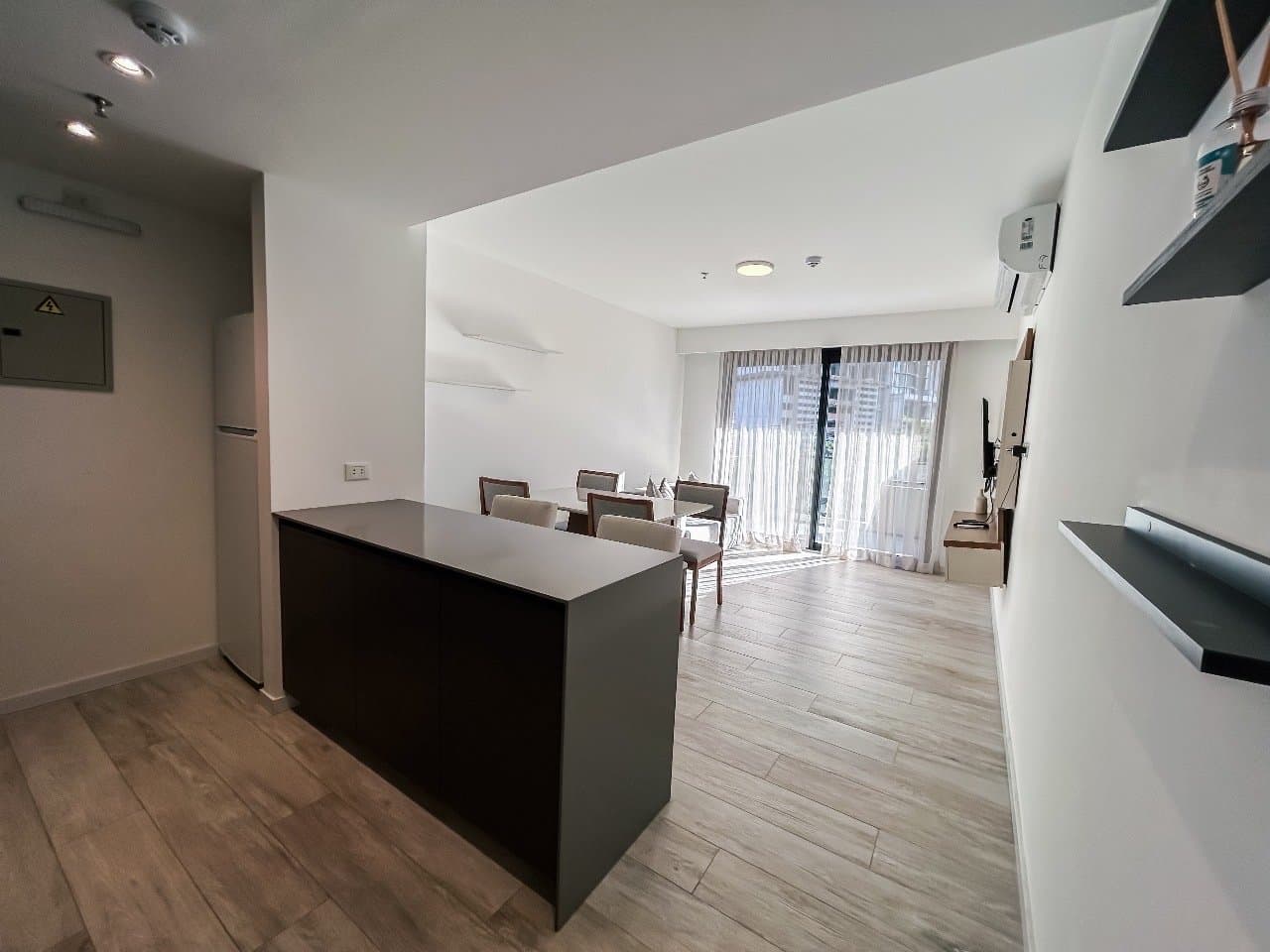 Departamento de 1 dormitorio semi amoblado. Molas lopez, foto 4