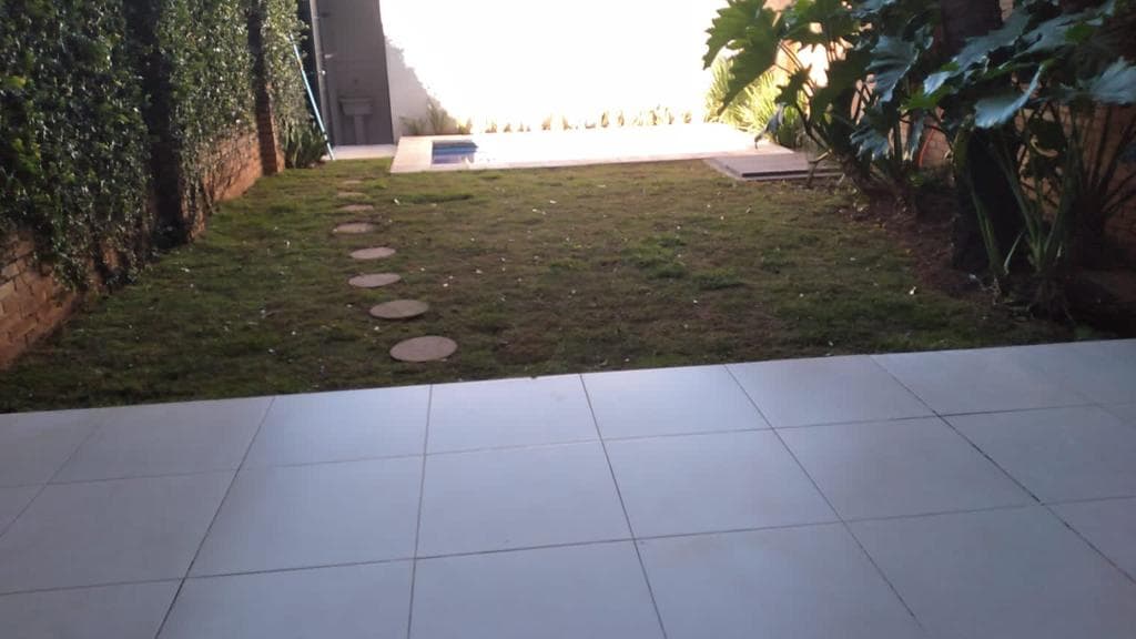 amplio duplex Barrio mburucuya — foto 2