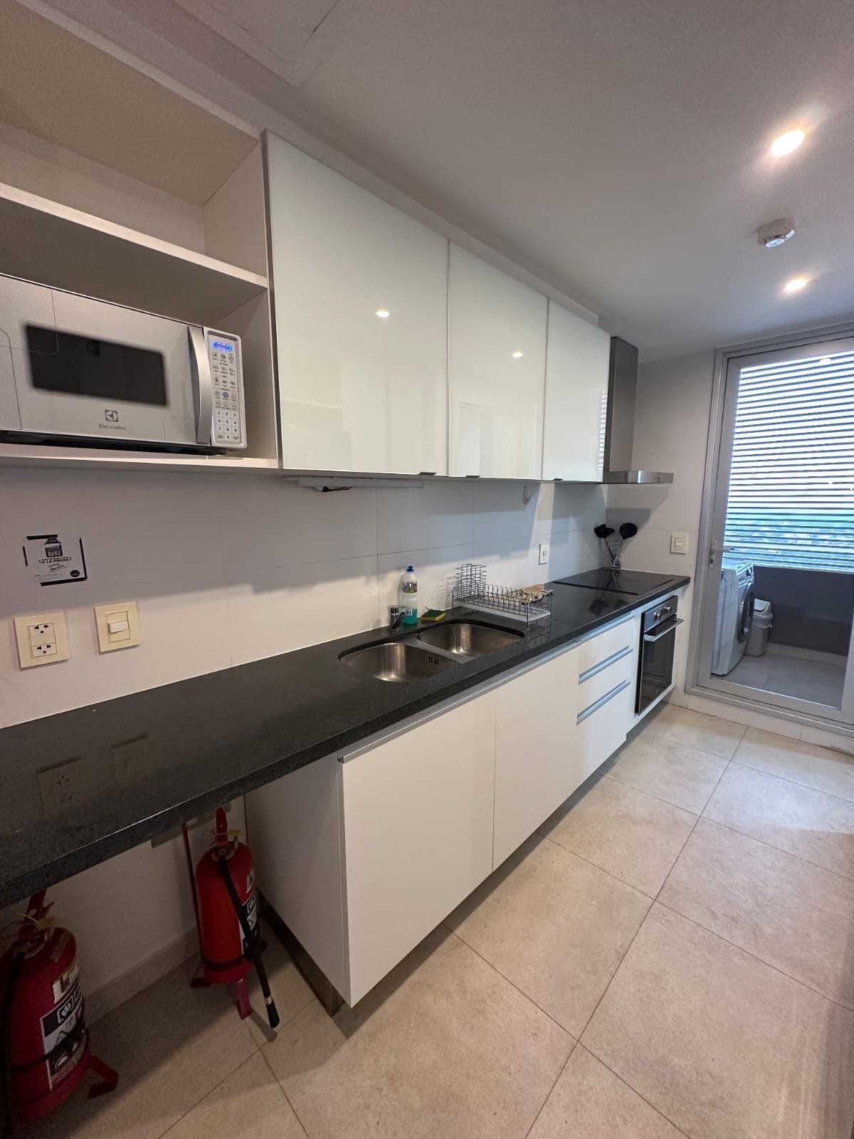 Amplio departamento de 3 dormitorios amoblado. Zona santa teresa — foto 4