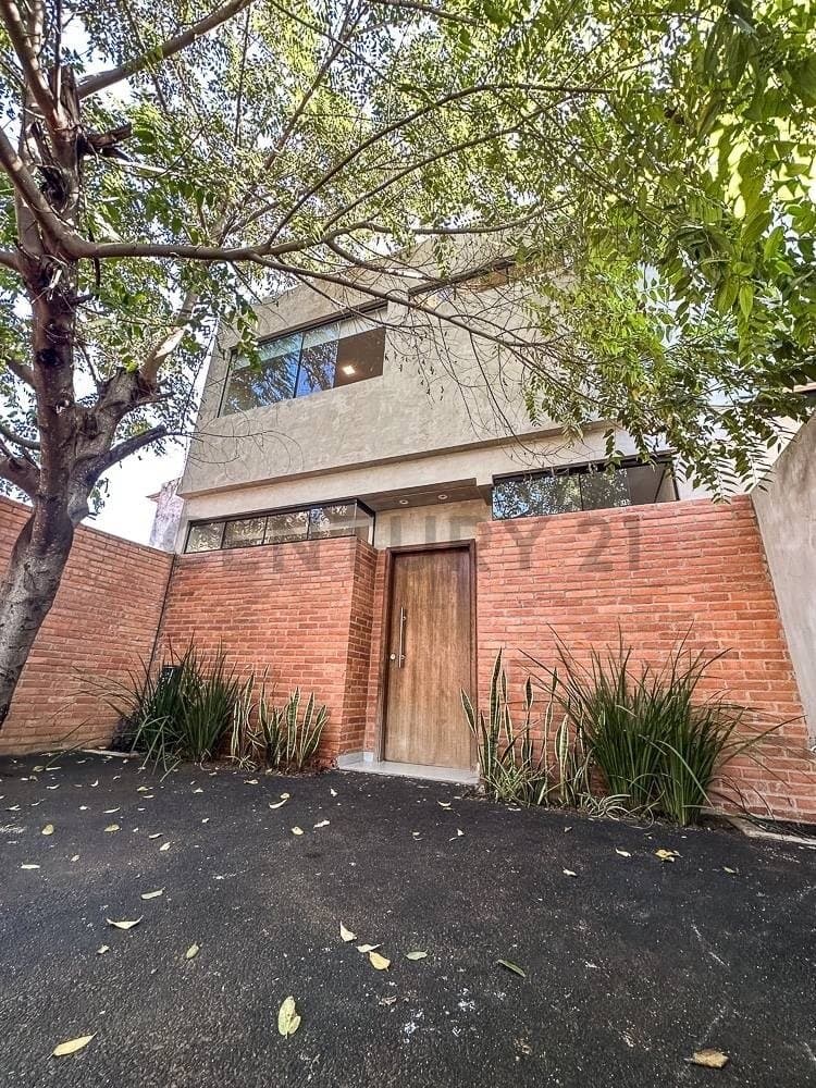 Vendo duplex en Luque