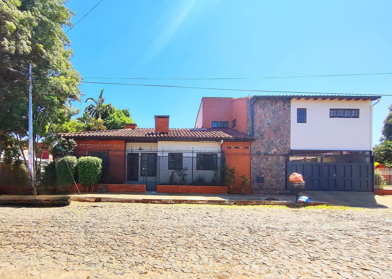 Casa en esquina barrio san pablo