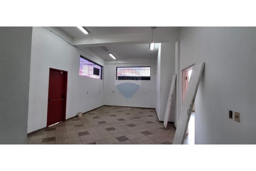 Alquilo loco comercial Fernando de la Mora