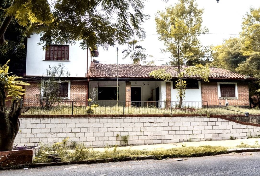 Casa a la Venta en barrio Bernardino Caballero