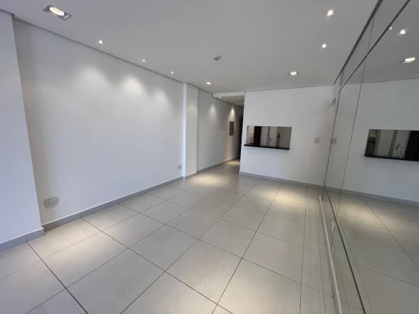 Departamento de 2 dormitorios, cerca del centenario, foto 4