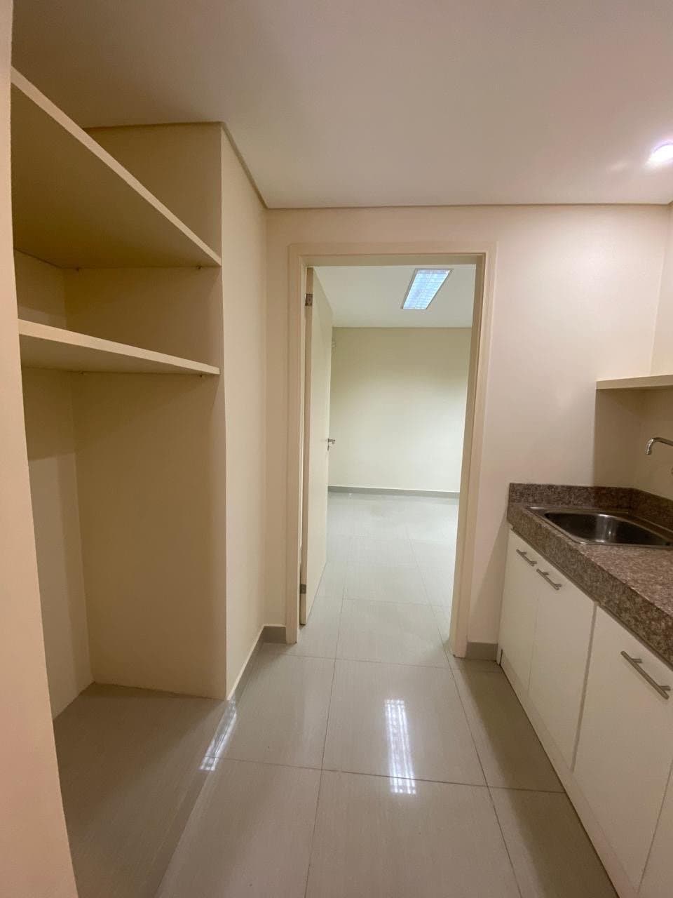Barrio Herrera en alquiler oficina de 45 m2 — foto 2