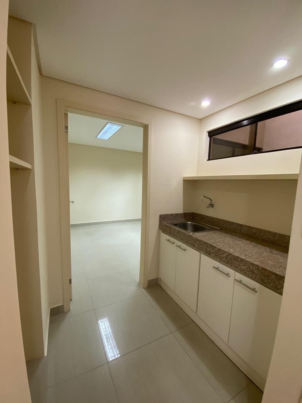 Barrio Herrera en alquiler oficina de 45 m2 — foto 5